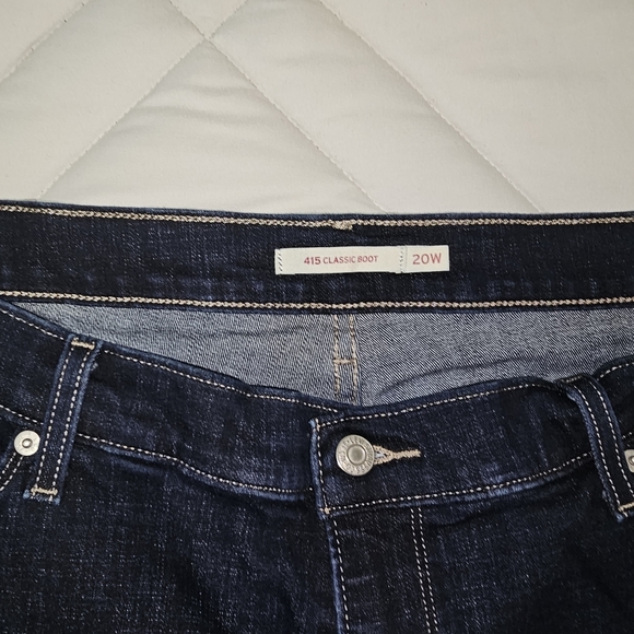 Levi Bootcut - Picture 3 of 4